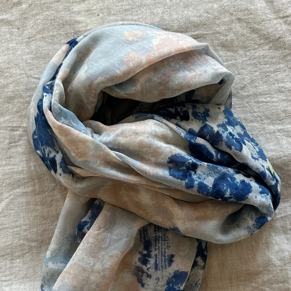 Blue and Cream Patterned Scarf